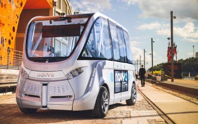 Lyon lance un service minibus électrique sans chauffeur