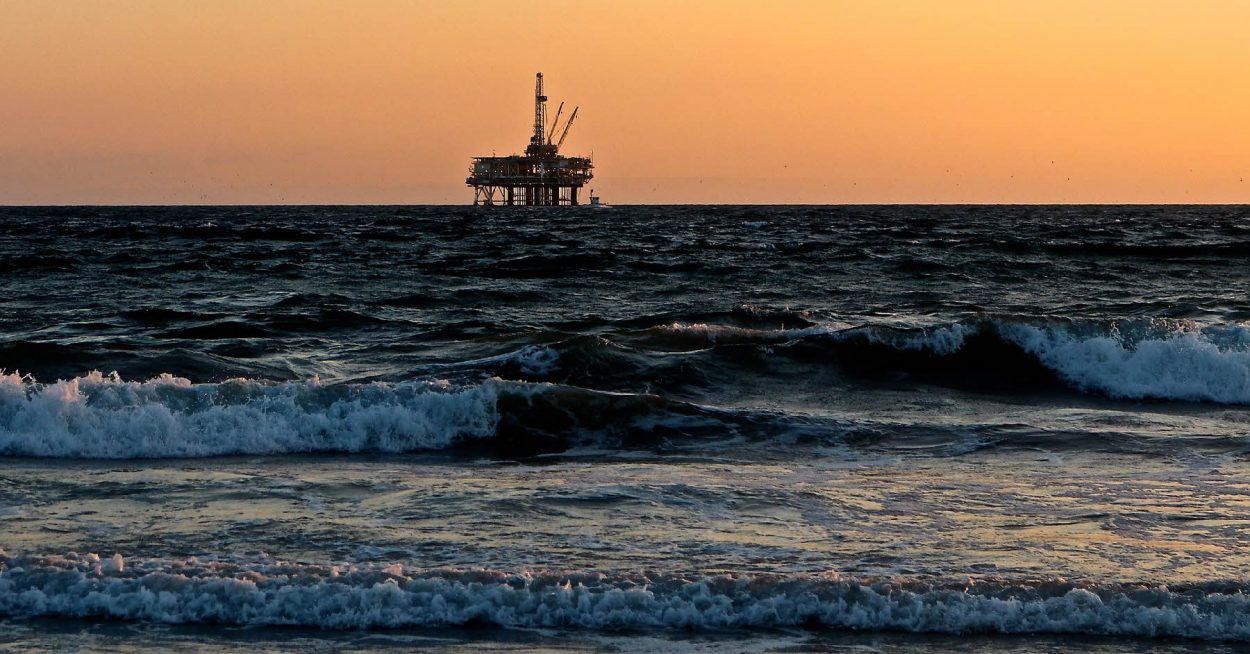 La baisse des découvertes de pétrole fait craindre une pénurie d’ici 2020
