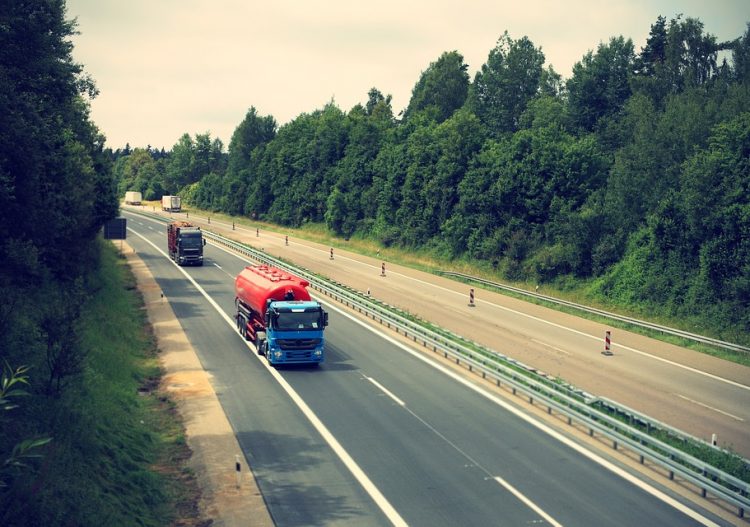 Et si les autoroutes devenaient électriques ?
