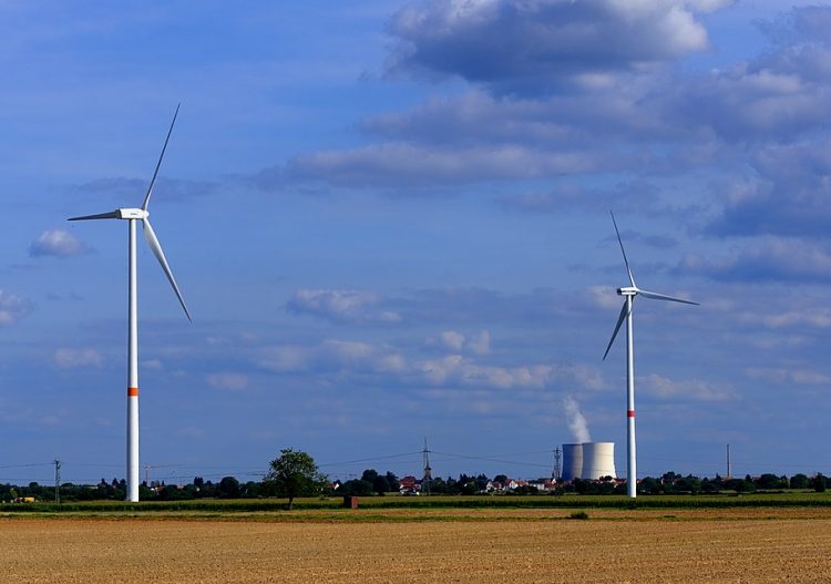 Idée reçue n°5 : le nucléaire ne laisse pas la place aux énergies renouvelables