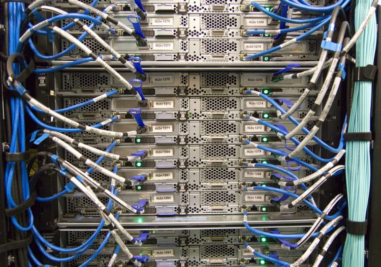 Le défi technologique, économique et humain des data centers