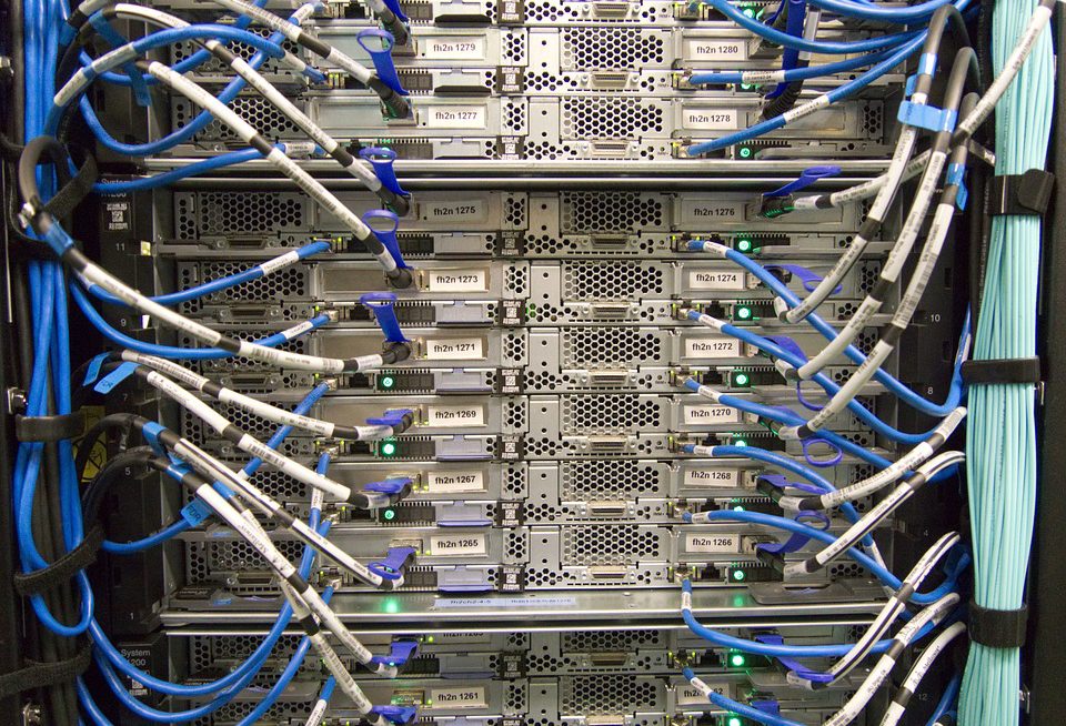 Le défi technologique, économique et humain des data centers