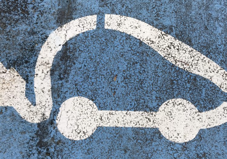 La mobilité électrique comme réponse aux enjeux climatiques