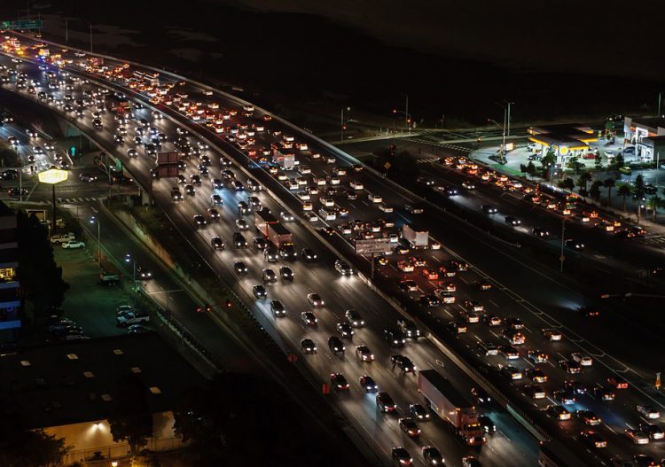 Et si on passait aux autoroutes électriques ? (Tribune)