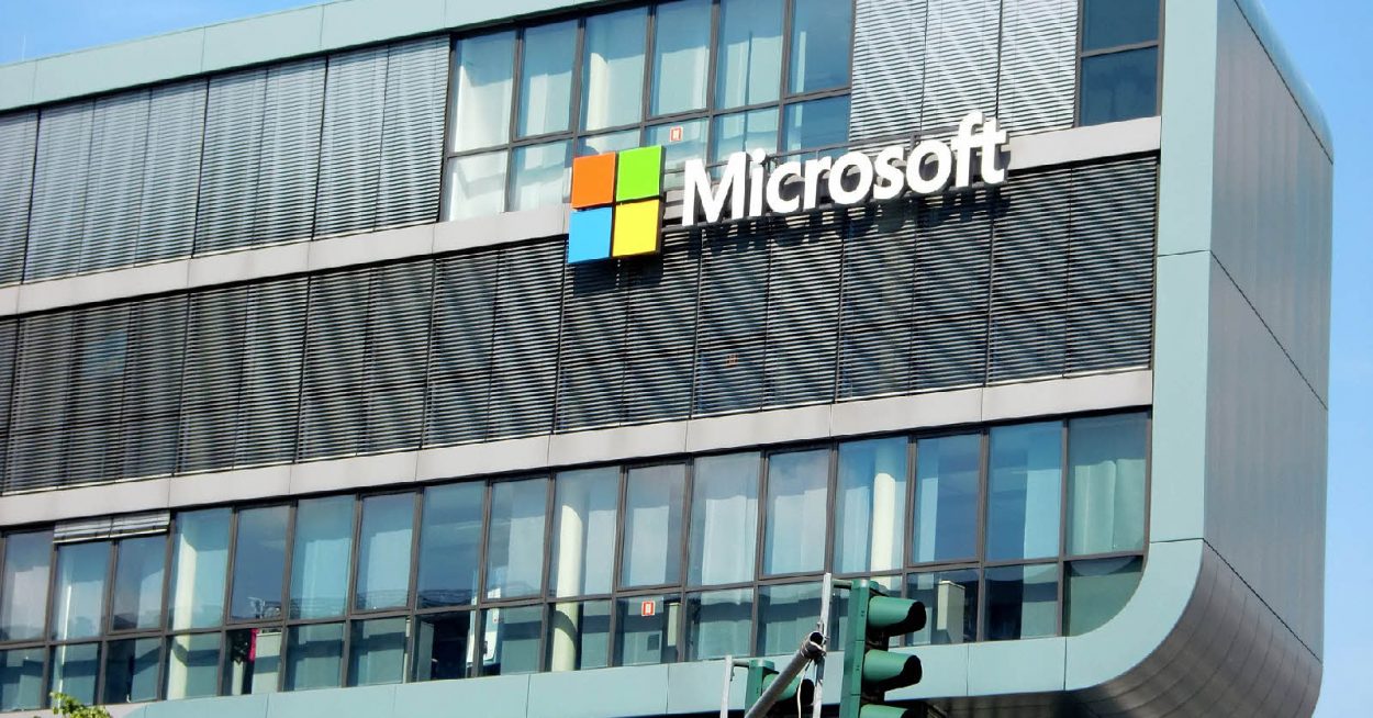 Microsoft accélère sa transition énergétique avec un nouveau plan décennal