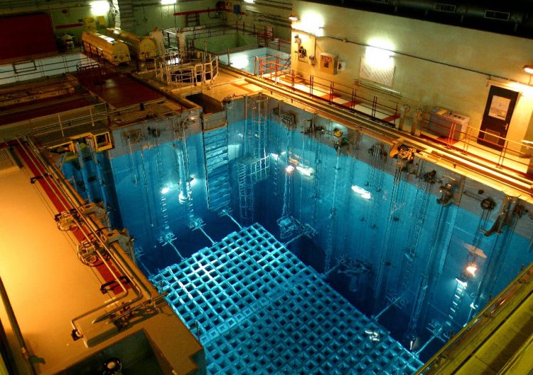 L&rsquo;entreposage à sec est-il une solution viable pour stocker le combustible nucléaire usé ?