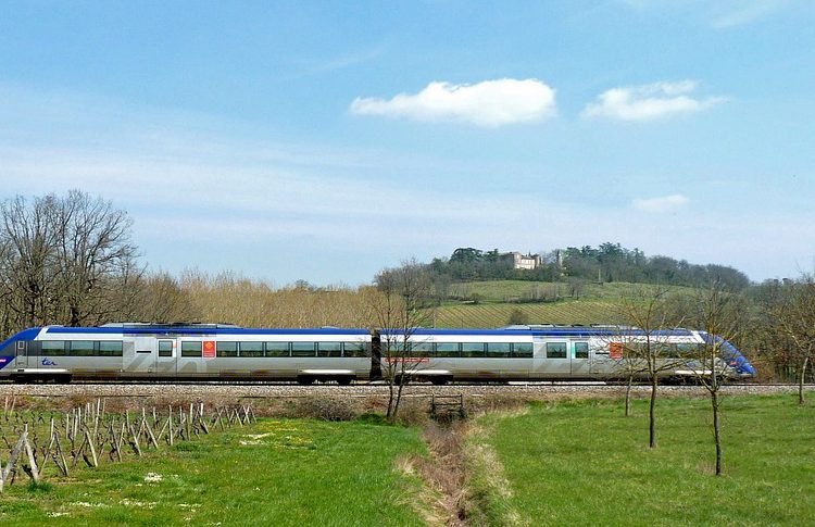 « La SNCF, 1er consommateur en terme d&rsquo;électricité, est engagée dans une énergie responsable »