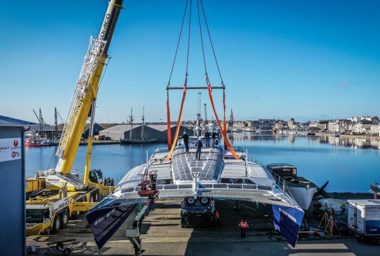 L&rsquo;Energy Observer s&rsquo;équipe d&rsquo;une pile à combustible dernière génération