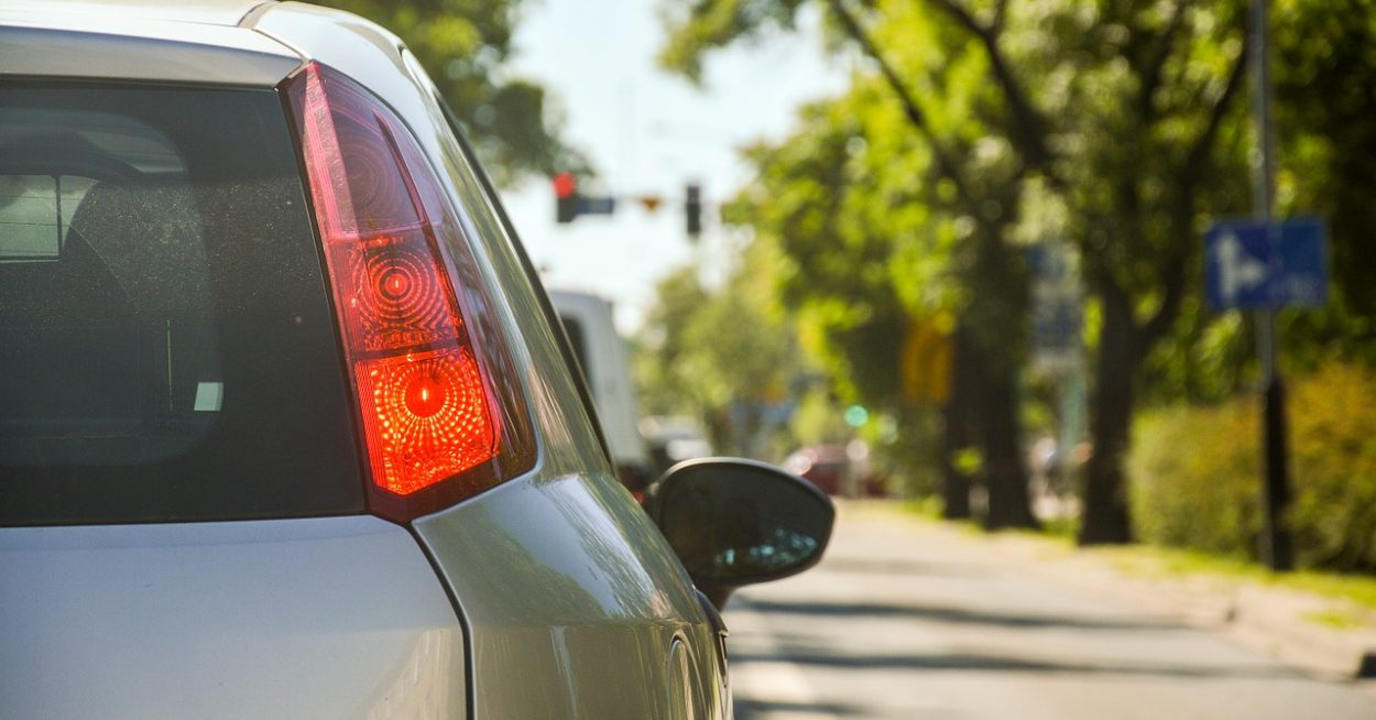 Le développement des voitures autonomes : lâcher le volant pour mieux voir les émissions de CO2 s’envoler ?