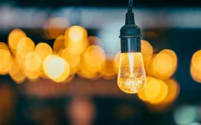 Electricité : gesticuler n’inversera pas le sens du courant