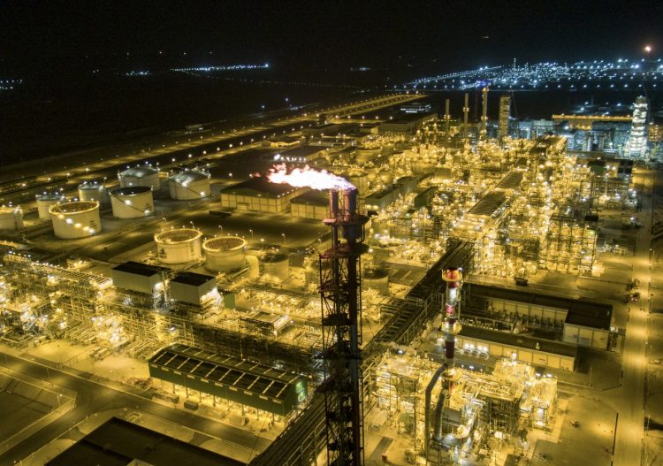 L&rsquo;Ouzbékistan lance sa première usine de conversion de gaz en liquides