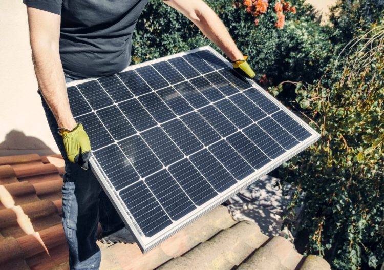 « Nos toits, gisements d’énergie propre »
