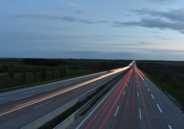 Vitesse sur autoroute : 20km/h en moins c’est 20% d’énergie en moins, 20% de CO2 en moins et 20% d’euros en plus