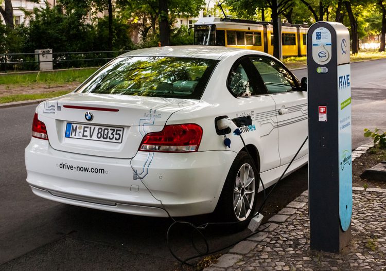 Comment l’Europe a-t-elle réussi à « déverrouiller » le système sociotechnique de l’automobile pour enclencher la fin de l’ère du pétrole ?