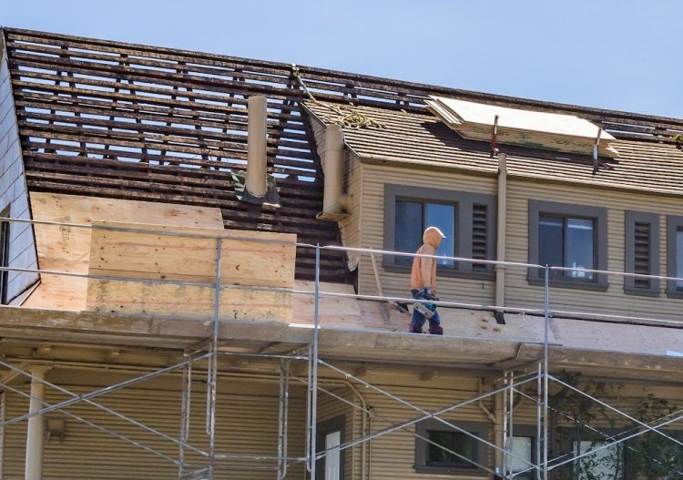 Il faut « accélérer la rénovation globale et la décarbonation des bâtiments »