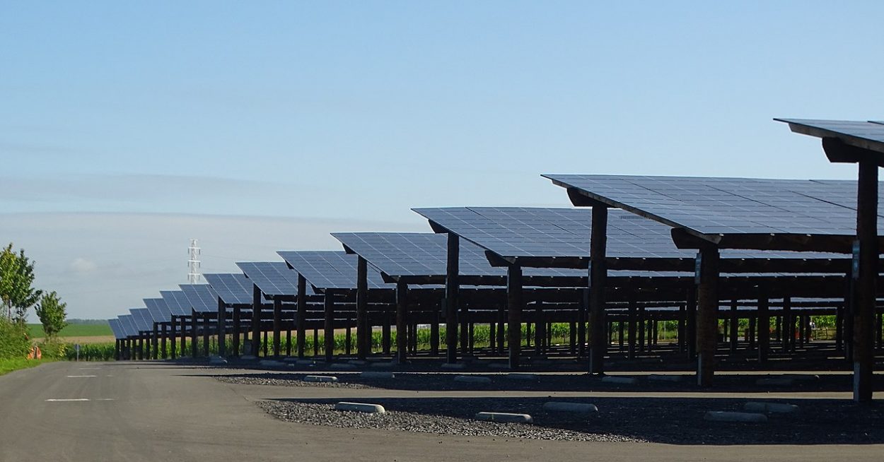 Parcs de stationnement : entre 6,75 GW et 11,25 GW de puissance photovoltaïque installée en 2028 ?