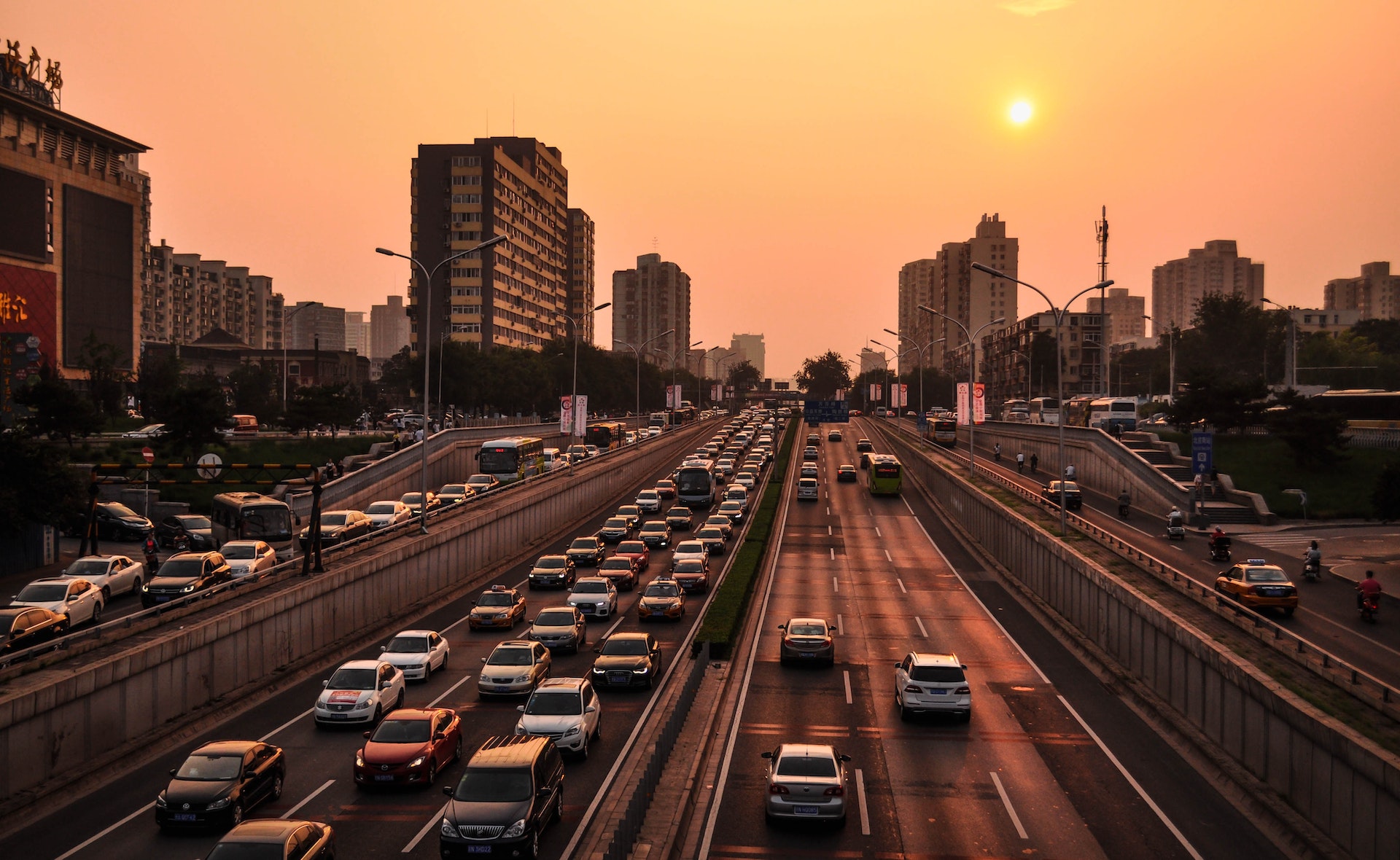 transport urbain seul correspond environ 8 emissions totales mondiales ges - Le Monde de l'Energie