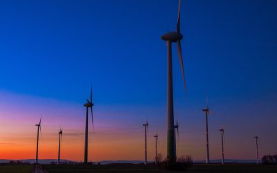 La hausse des taux d&rsquo;intérêt met les énergies renouvelables au défi d’une rentabilité rapide