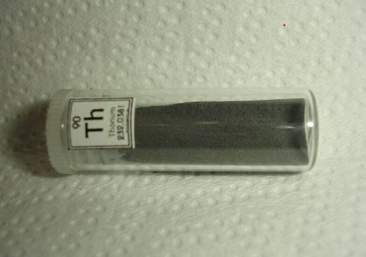 Combustible nucléaire au thorium : avenir ou délire ? (2/3) : Atouts du thorium et aval du cycle